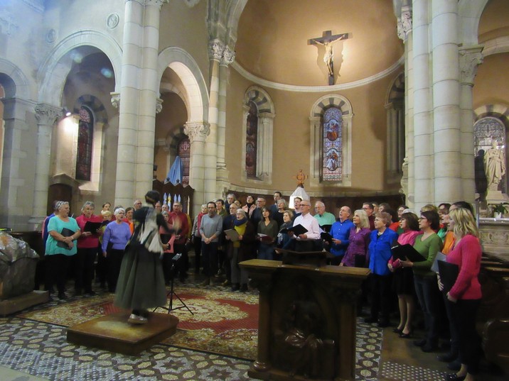 [Concert de Nol Trvoux les 2 chorales]